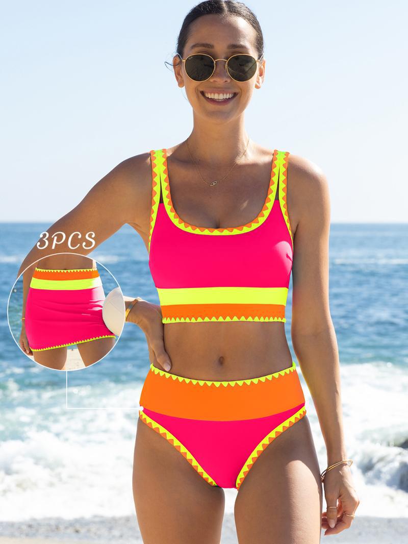 🌼 Цветен пачуърк бикини комплект – уникален стил за уникалните жени! 👙
