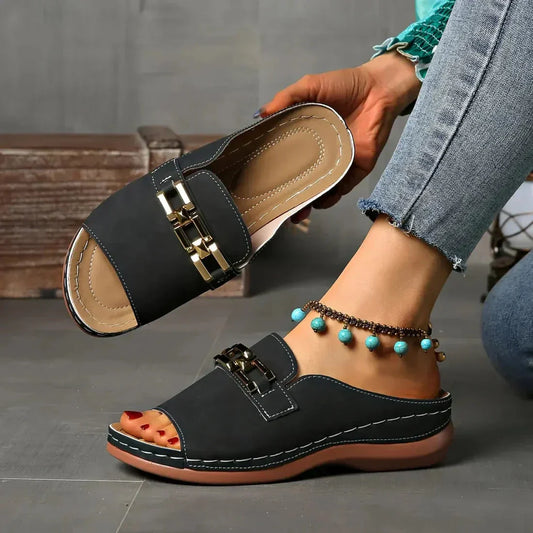 👡 50% ОТСТЪПКА! Ортопедични сандали със златна катарама – Здраве и стил на половин цена! 💖✨