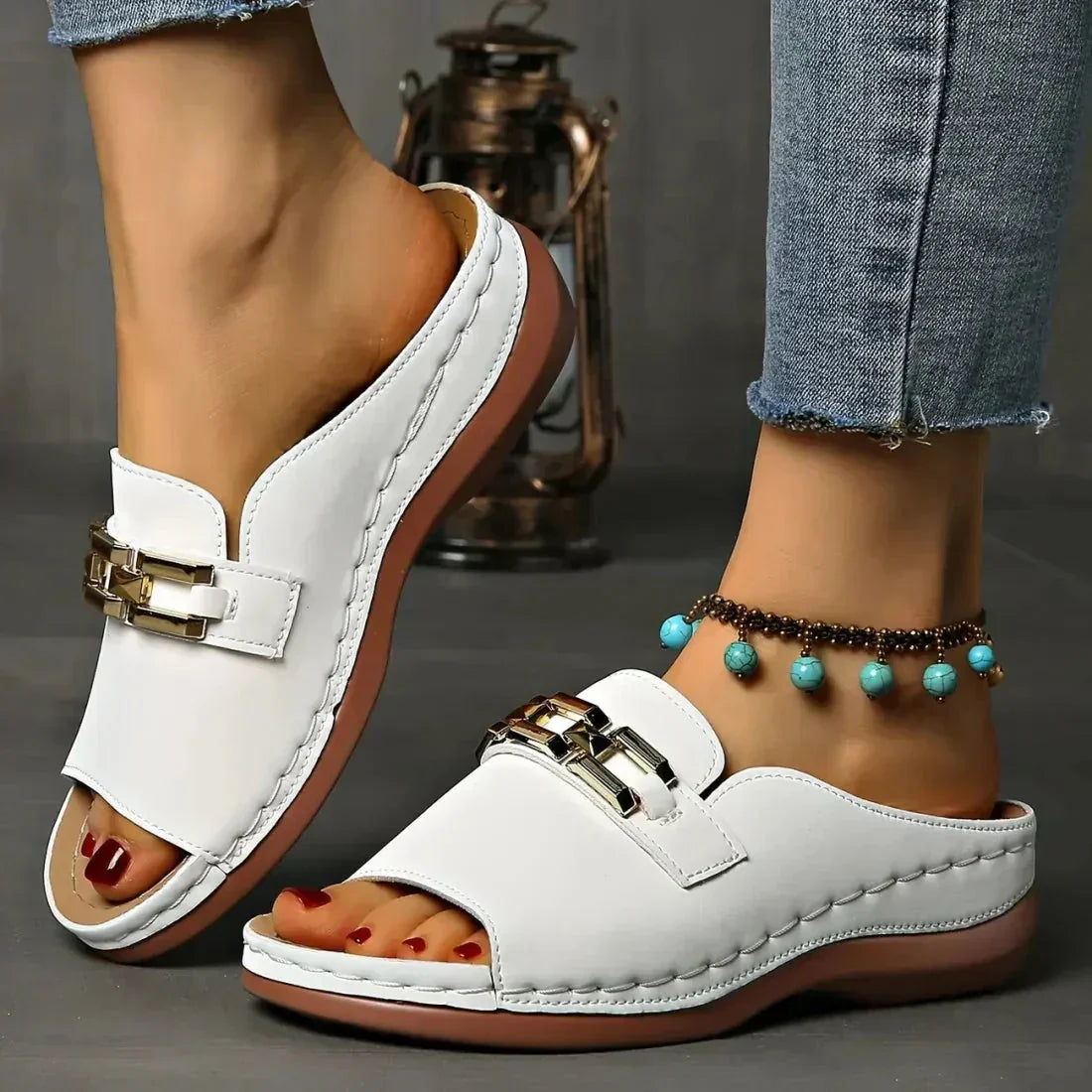 👡 50% ОТСТЪПКА! Ортопедични сандали със златна катарама – Здраве и стил на половин цена! 💖✨