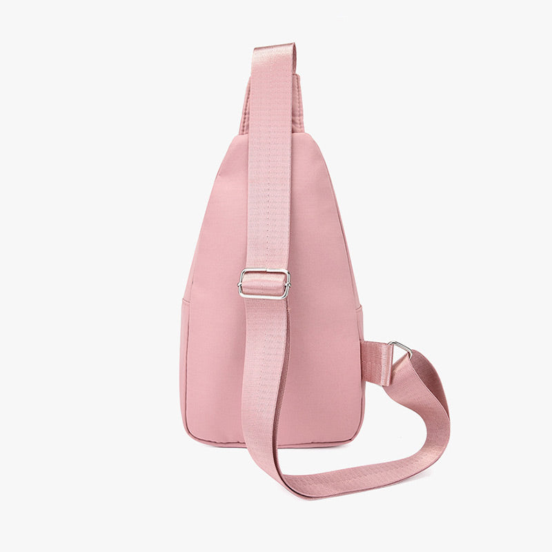Стилна водоустойчива чанта за гърдите с голям капацитет